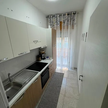 De Rosa's Home1 *